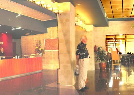 Olympus Hotell 4*